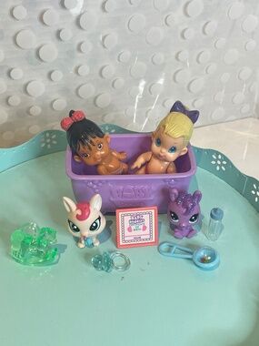 Vintage Littlest Pet Shop Baby Buddies bath time Playset